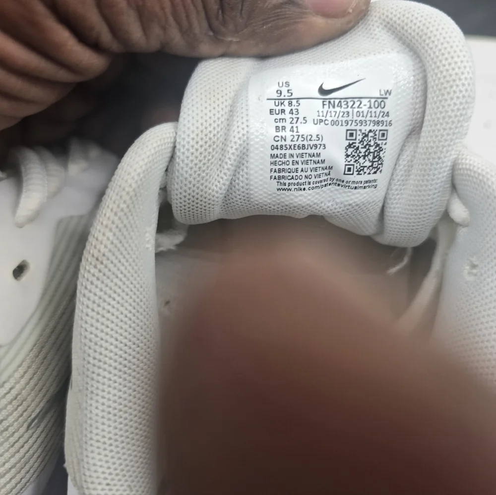 Nike‎ White Mesh Sneakers